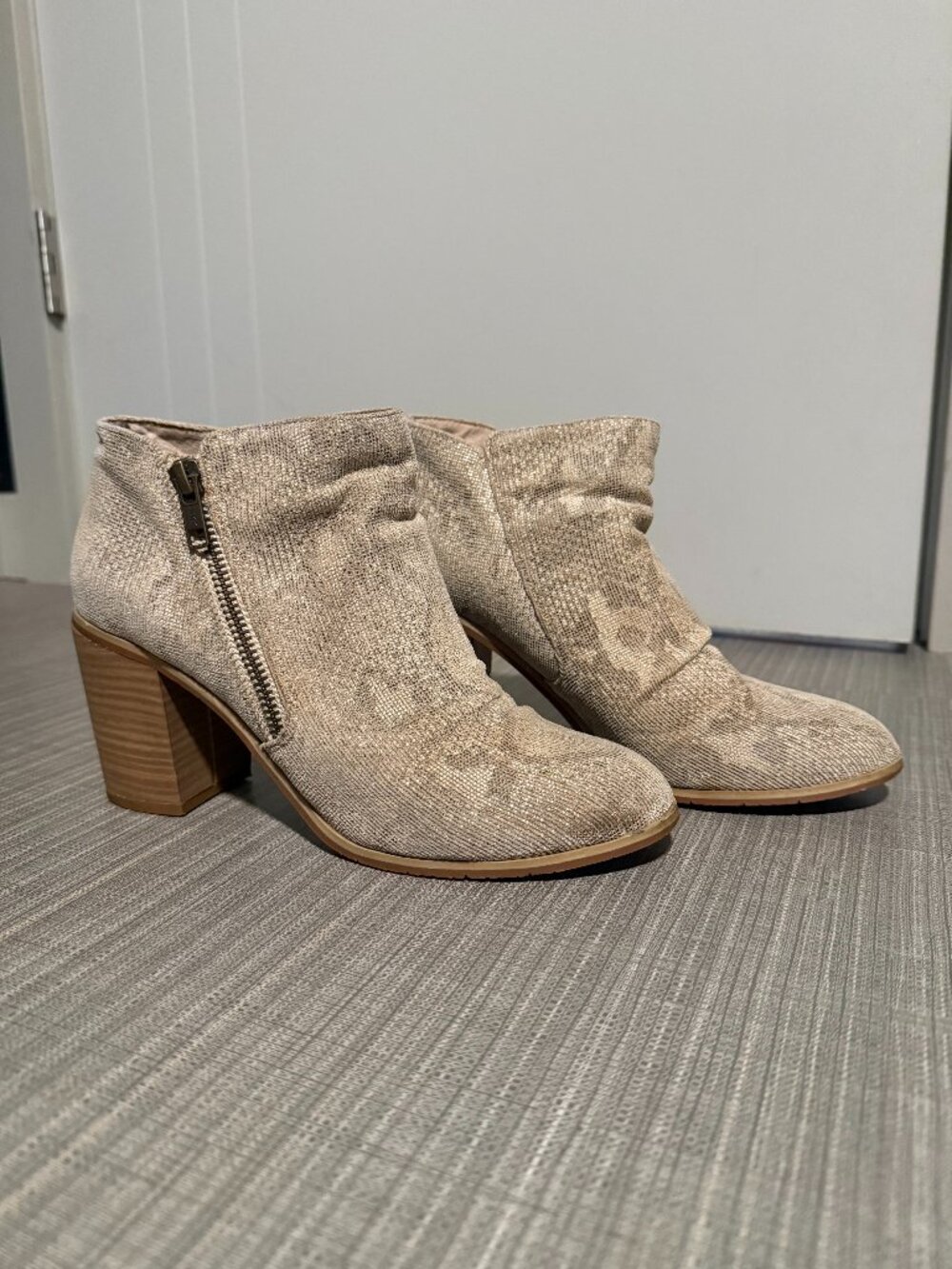 Snake Skin Booties - Women's 7.5
